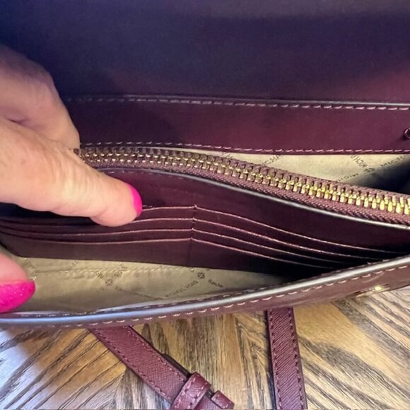 Michael Kors Bag with Wallet - Picture 11 of 11
